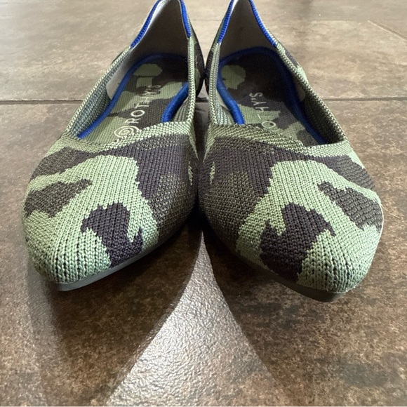 Rothy’s  The Point Camo Pointed Toe Ballet Flat Size US 8.5 - Runs Small - Picture 8 of 8